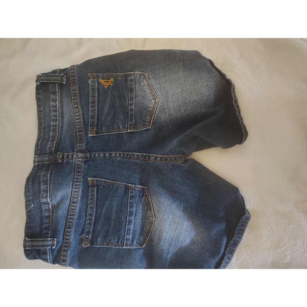 VIP Jeans Womens Distressed Denim Shorts Dark Wash Cuffed Size 1/2 8-170080AN - Picture 3 of 3